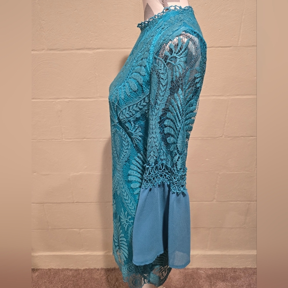 Eilly Bazar Bell Sleeve Scallop Hem Guipure Lace Fitted Dress Teal Size Large. - Picture 4 of 13